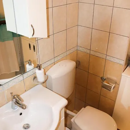 Jure Bili Apartamento *